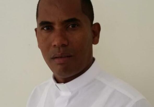 Padre Wilkin Castillo Aire96FM